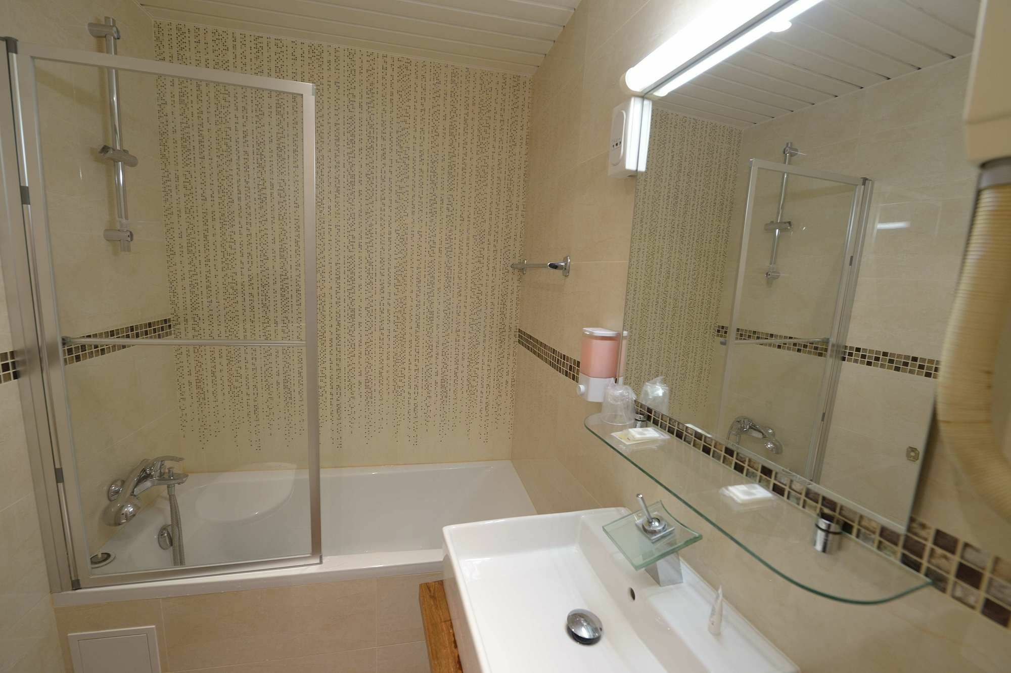 Korner Montmartre Hotel Párizs Kültér fotó